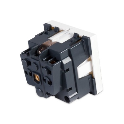 Розетка электрическая Рувинил типа Shuko 45x45 мм белая 70101 Розетка электрическая Рувинил типа Shuko 45x45 мм белая 70101